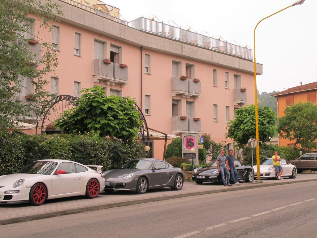 Hotel Sporting Tabiano Terme Exterior photo