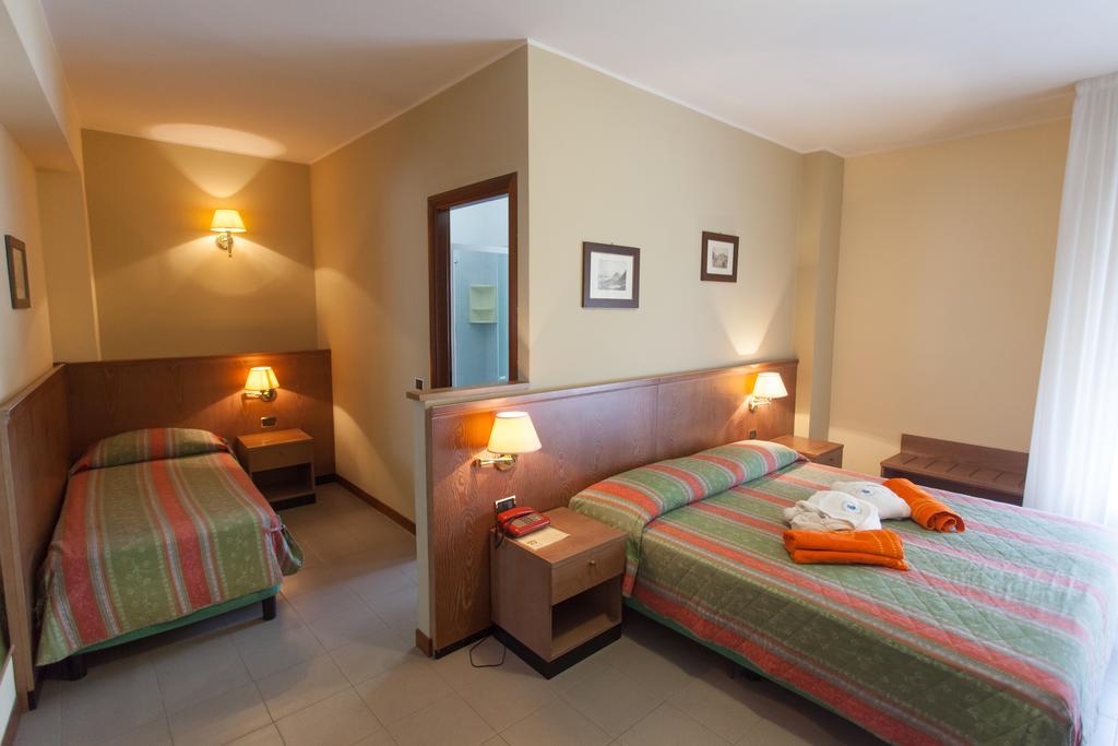 Hotel Sporting Tabiano Terme Exterior photo